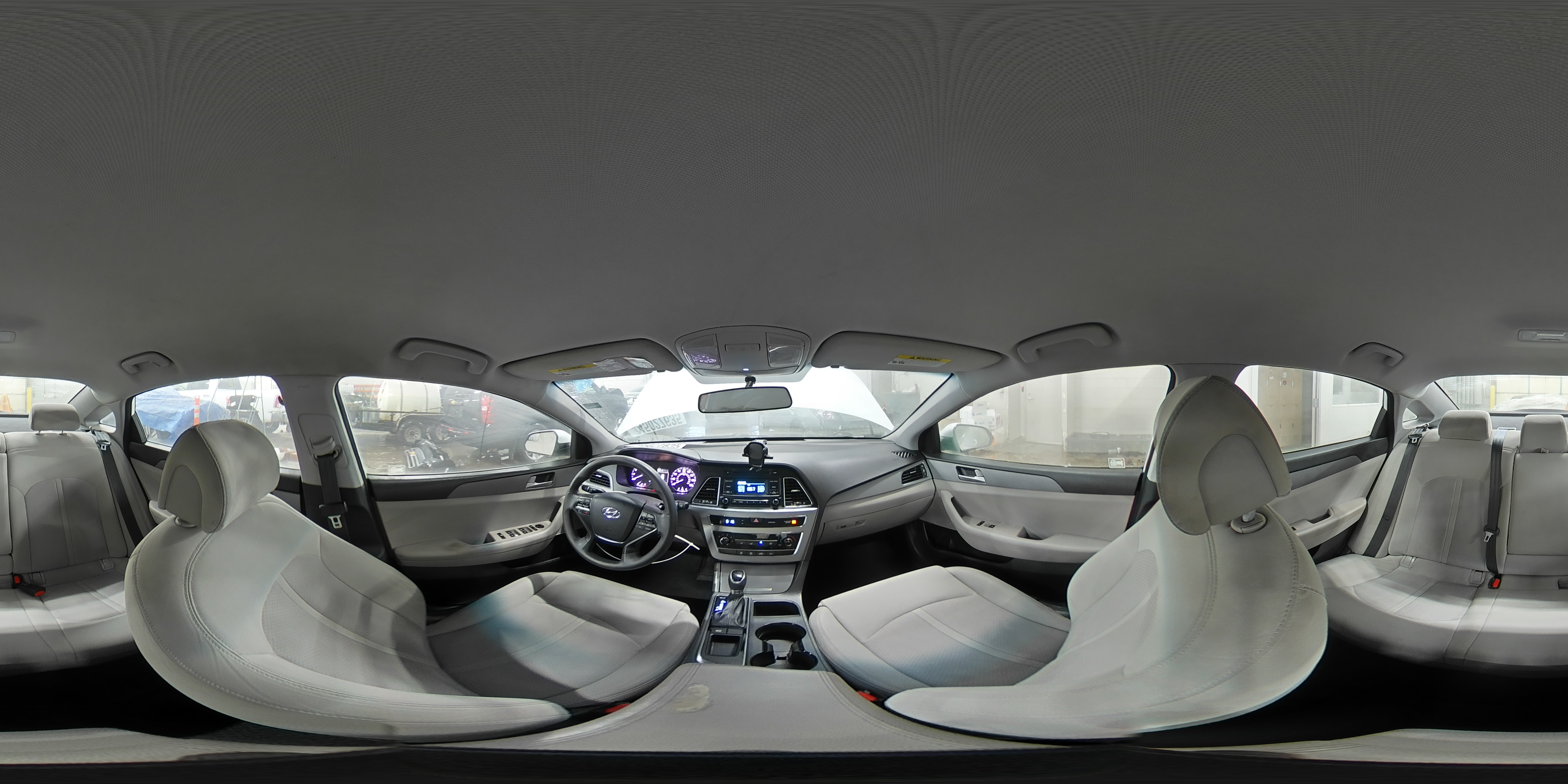 2015 Hyundai Sonata - Image 14