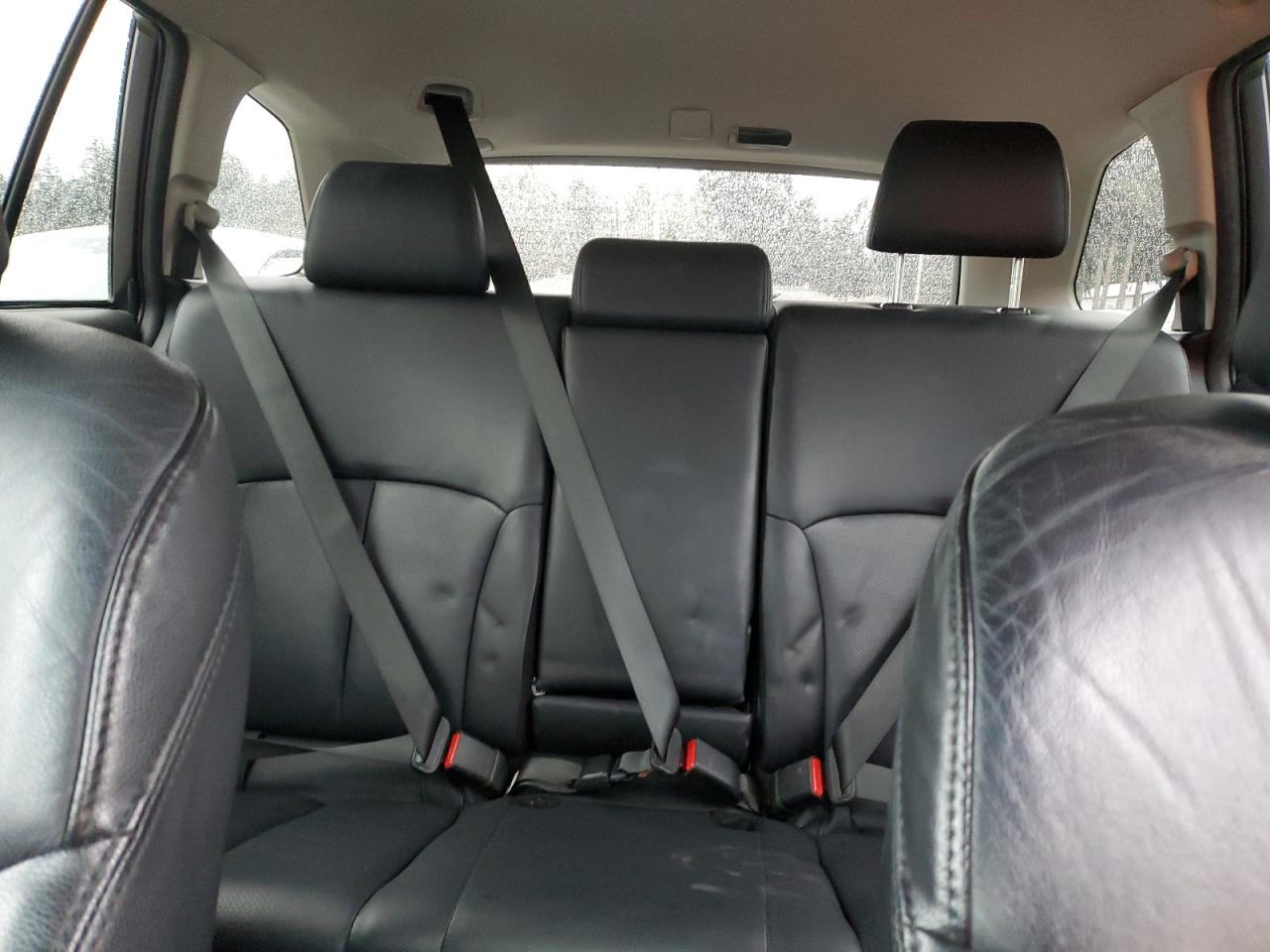 2013 Subaru Outback - Image 10