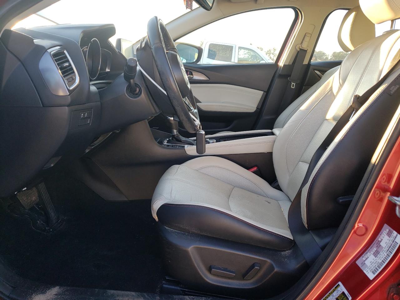 2017 Mazda 3 - Image 7