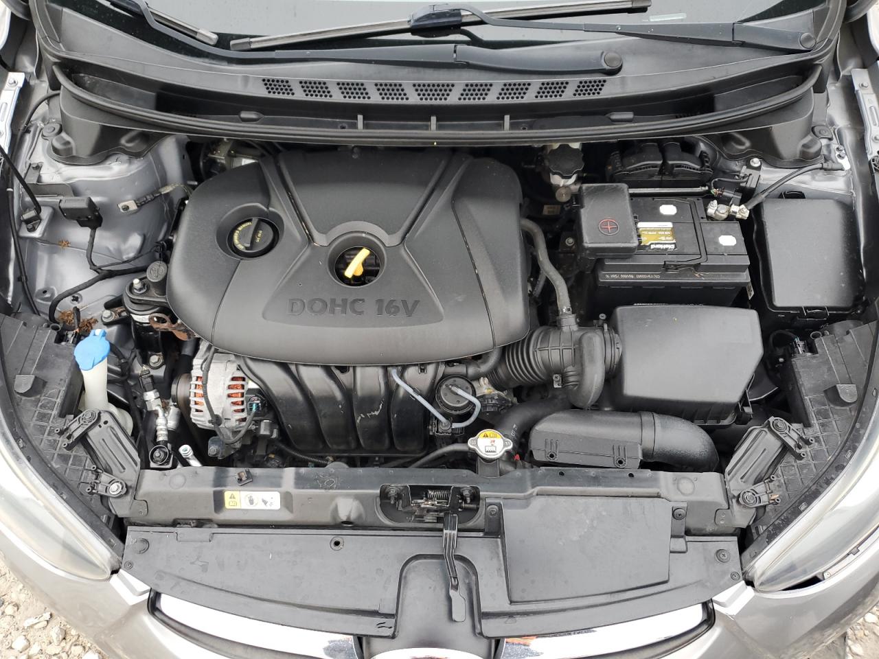 2013 Hyundai Elantra - Image 11