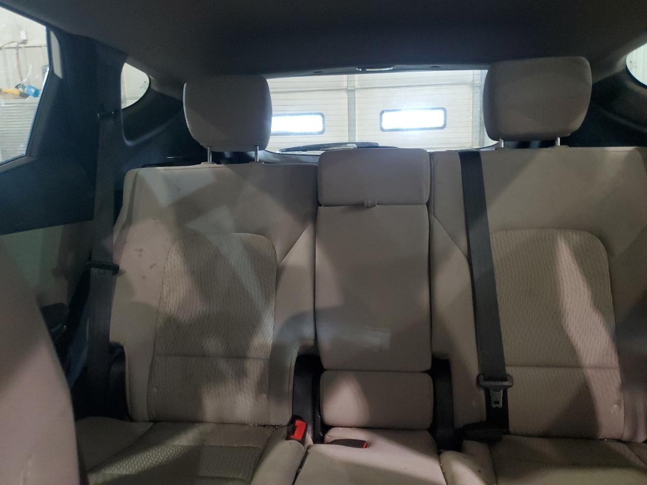 2017 Hyundai Santa Fe - Image 10