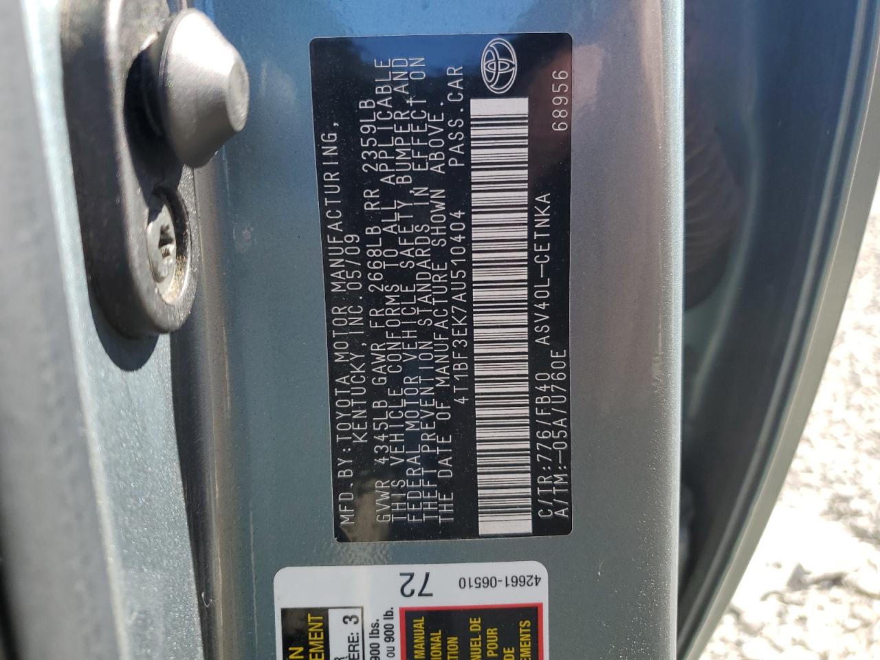 2010 Toyota Camry - Image 12