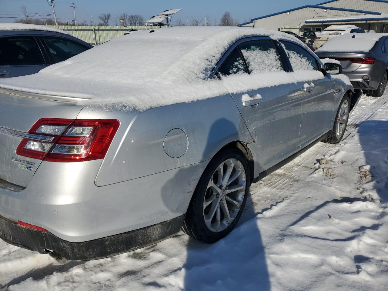 2016 Ford Taurus - Image 3