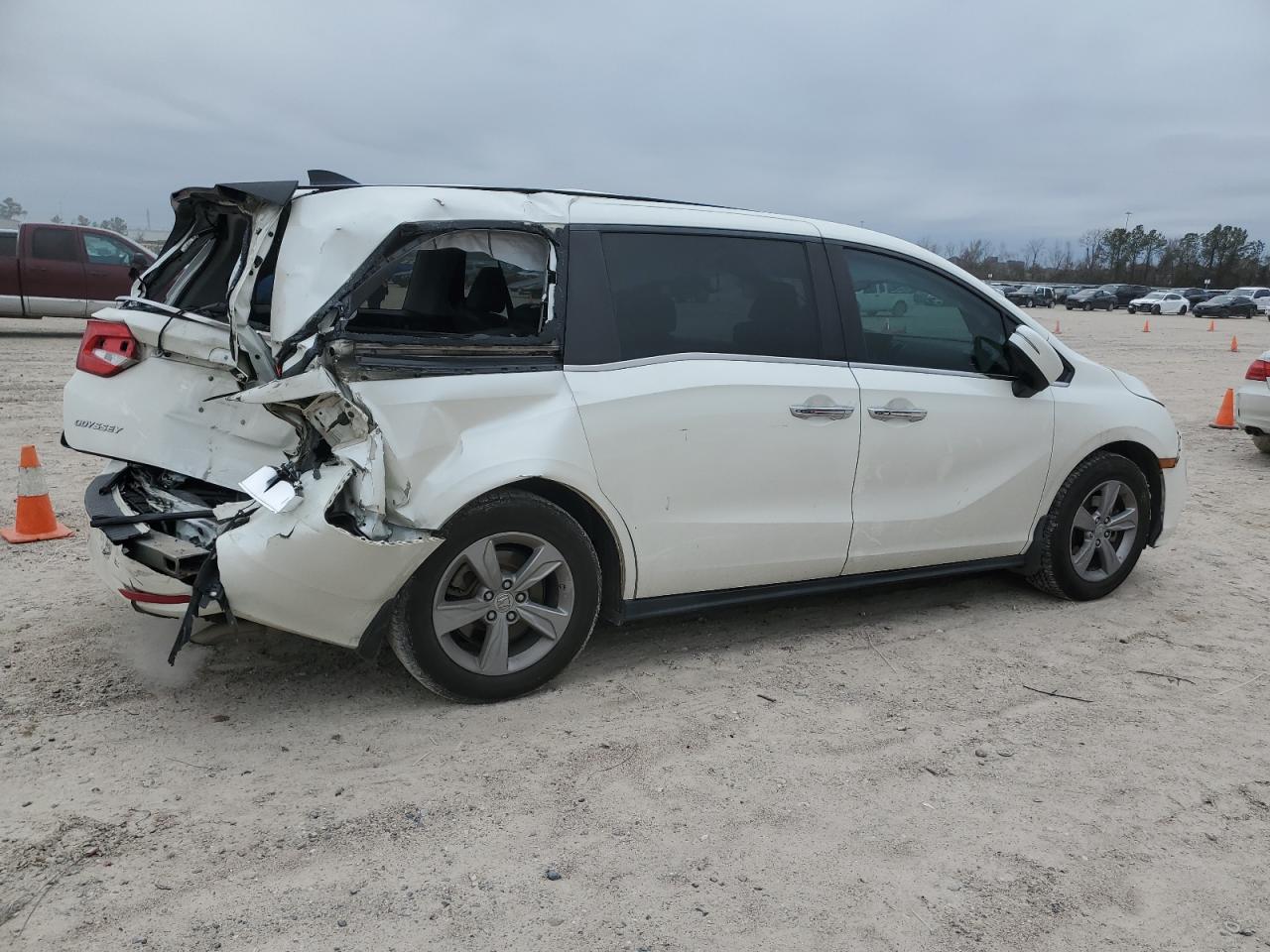 2018 Honda Odyssey - Image 3