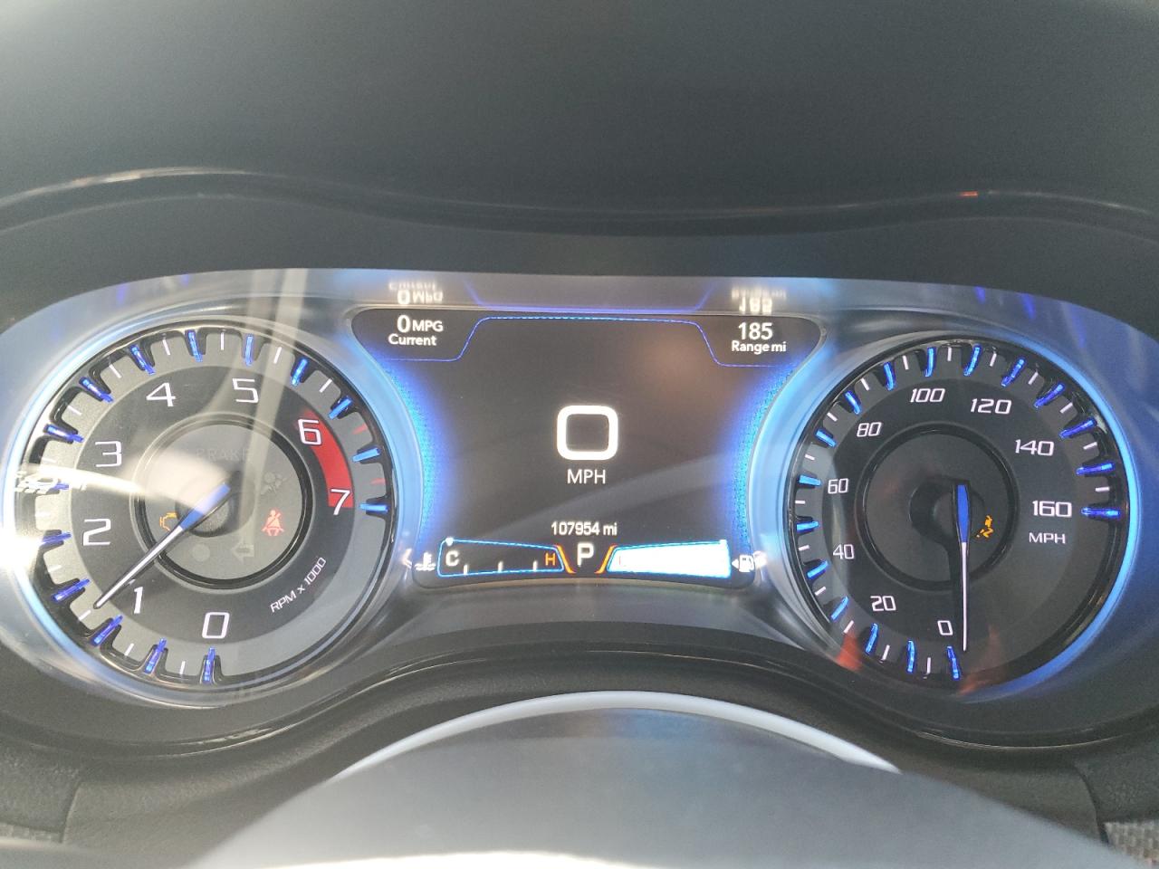 2015 Chrysler 300 - Image 9