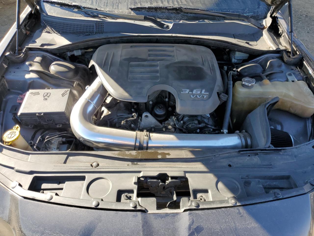 2015 Chrysler 300 - Image 12