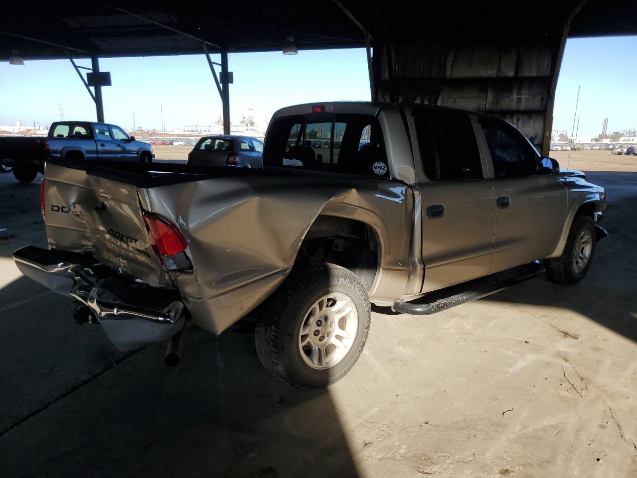 2004 Dodge Dakota - Image 3