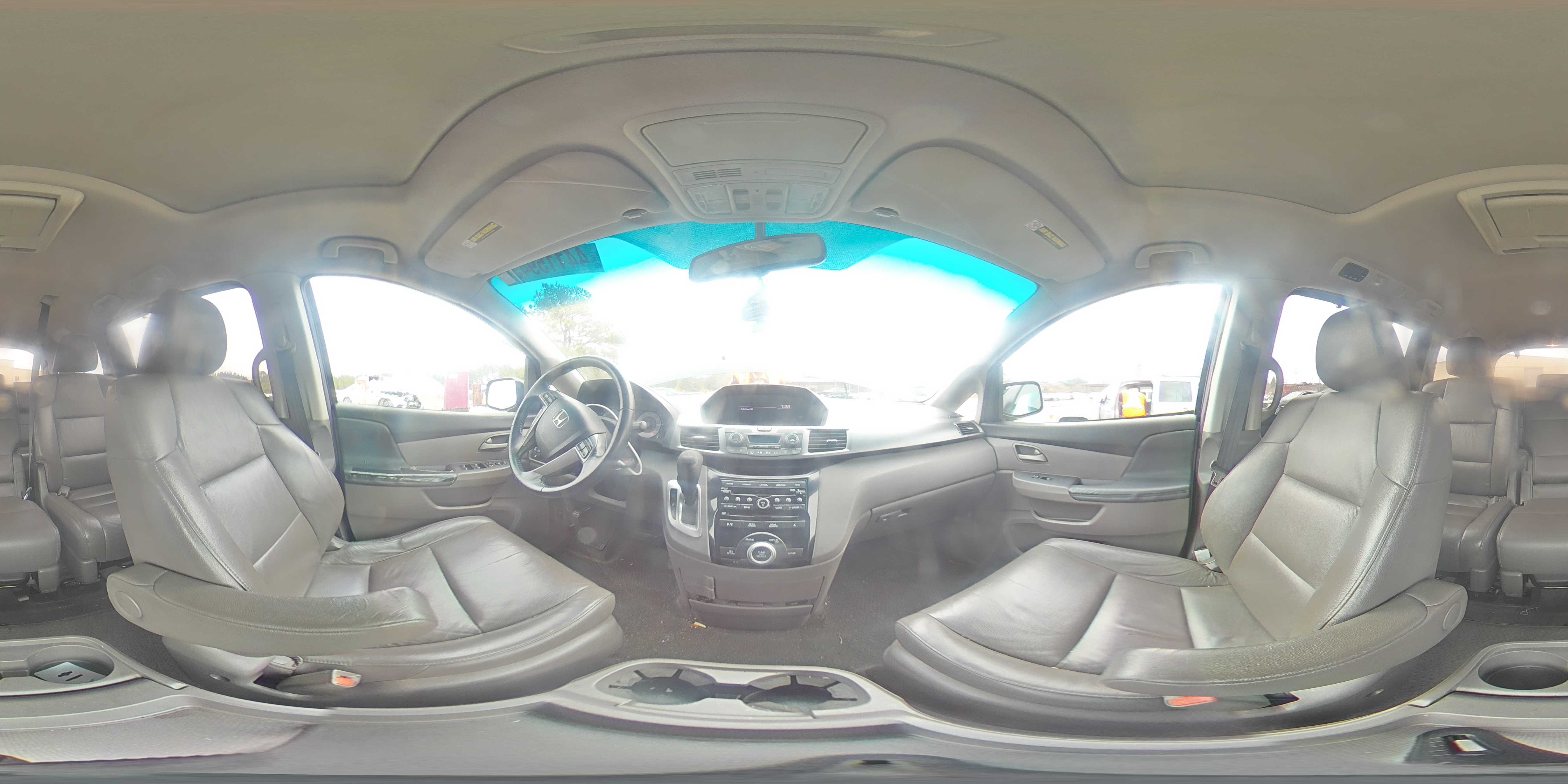 2011 Honda Odyssey - Image 13