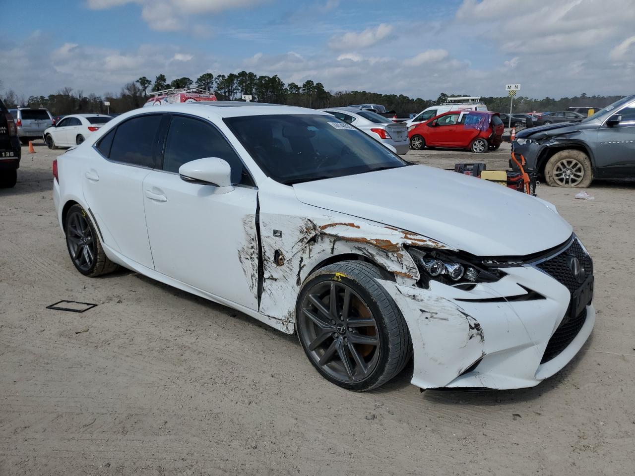 2016 Lexus IS - Image 4