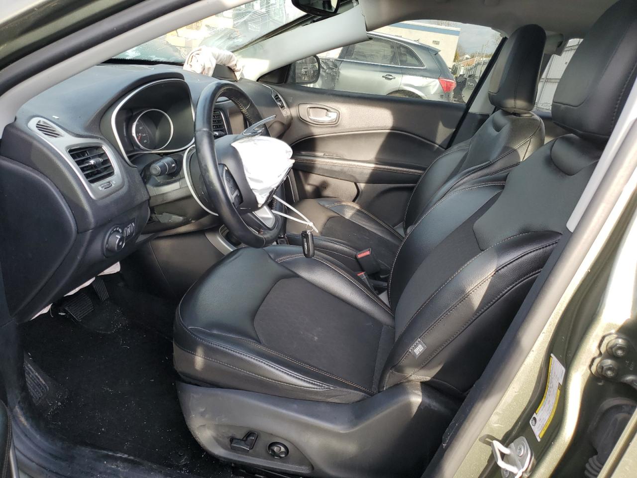 2018 Jeep Compass - Image 7