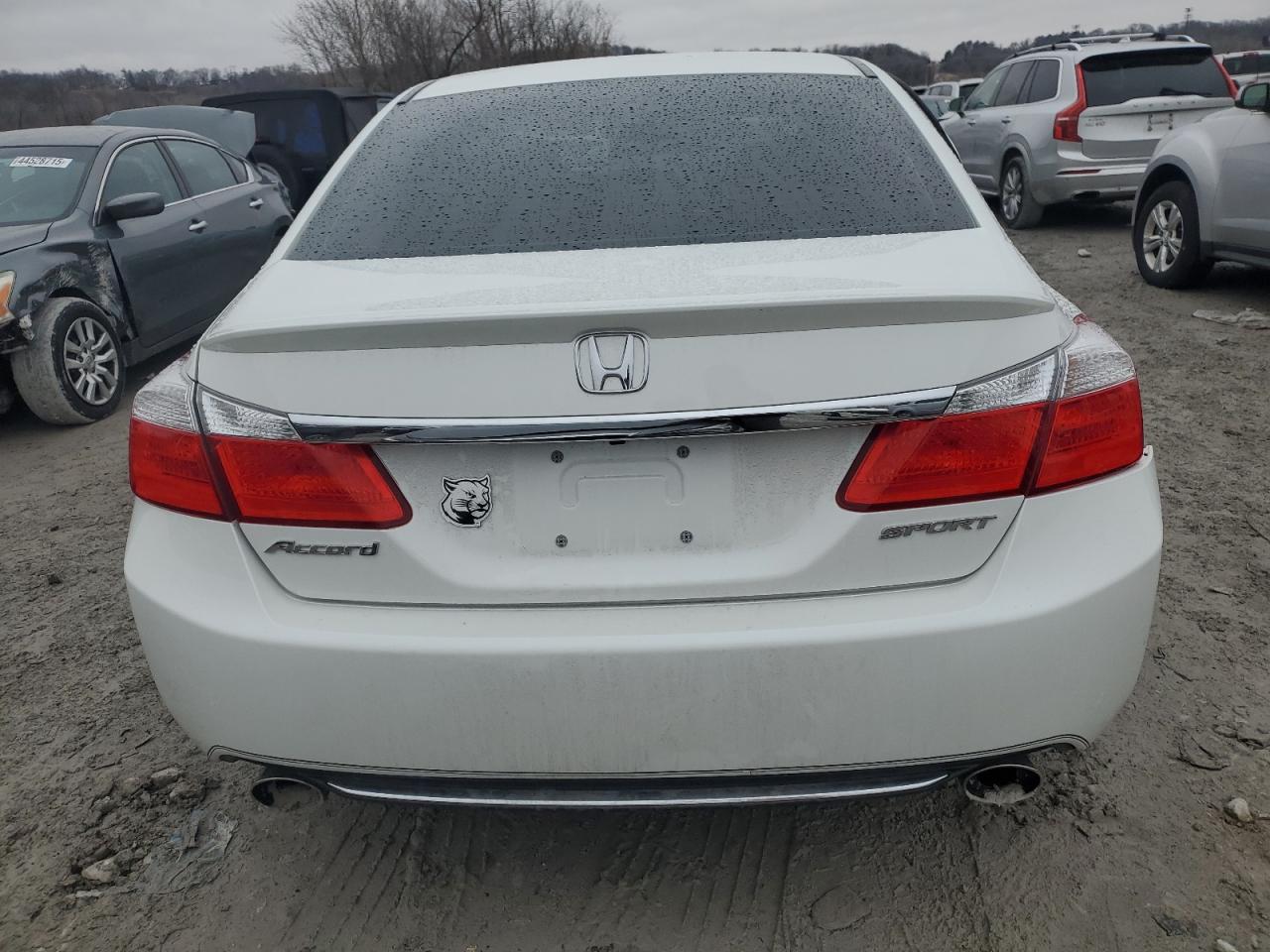 2015 Honda Accord - Image 6