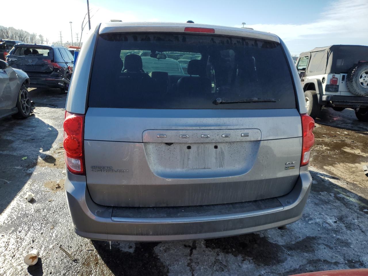 2017 Dodge Caravan - Image 6
