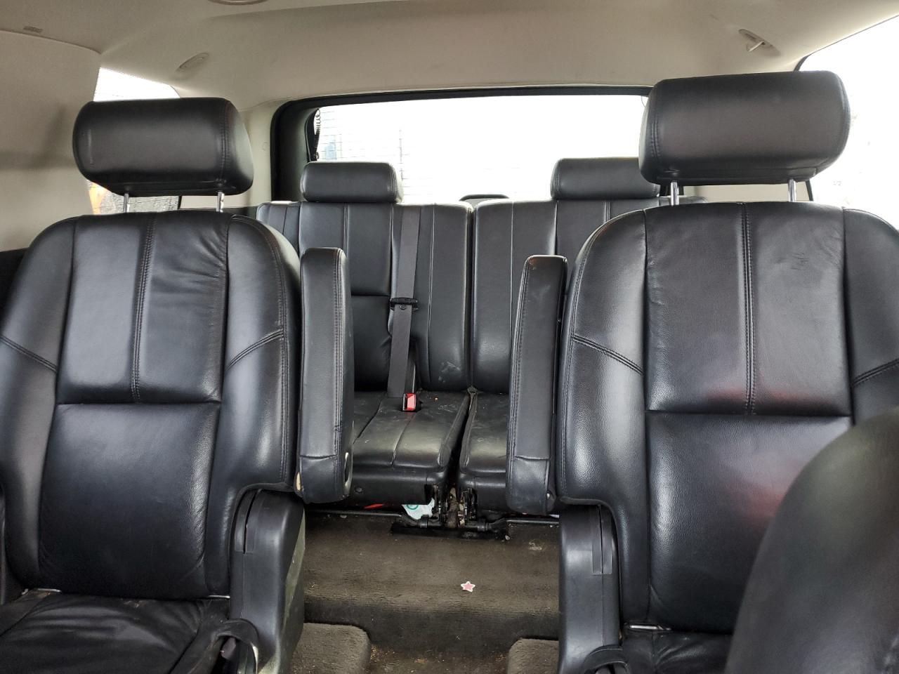 2008 Chevrolet Tahoe - Image 10