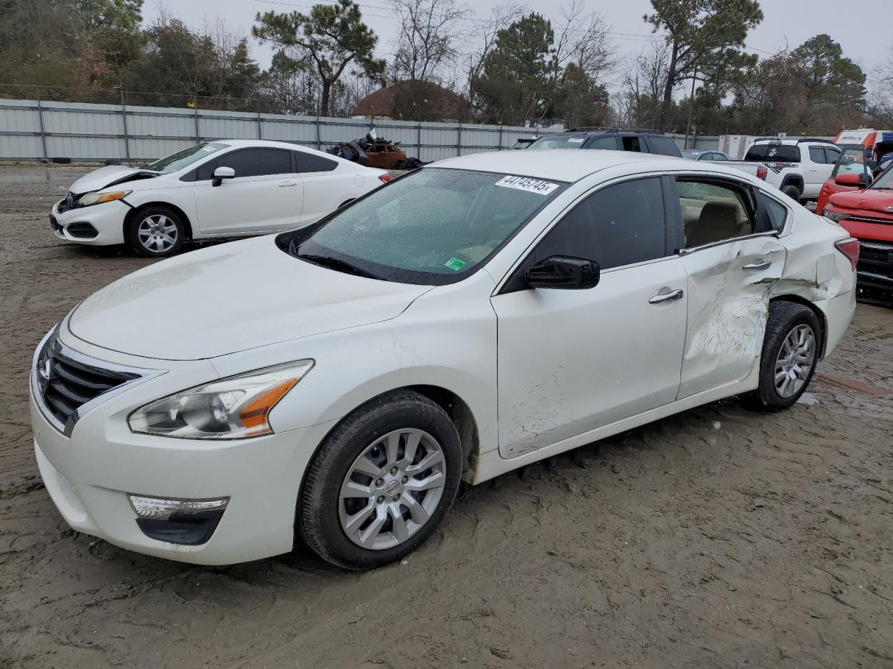 2015 Nissan Altima - Image 1