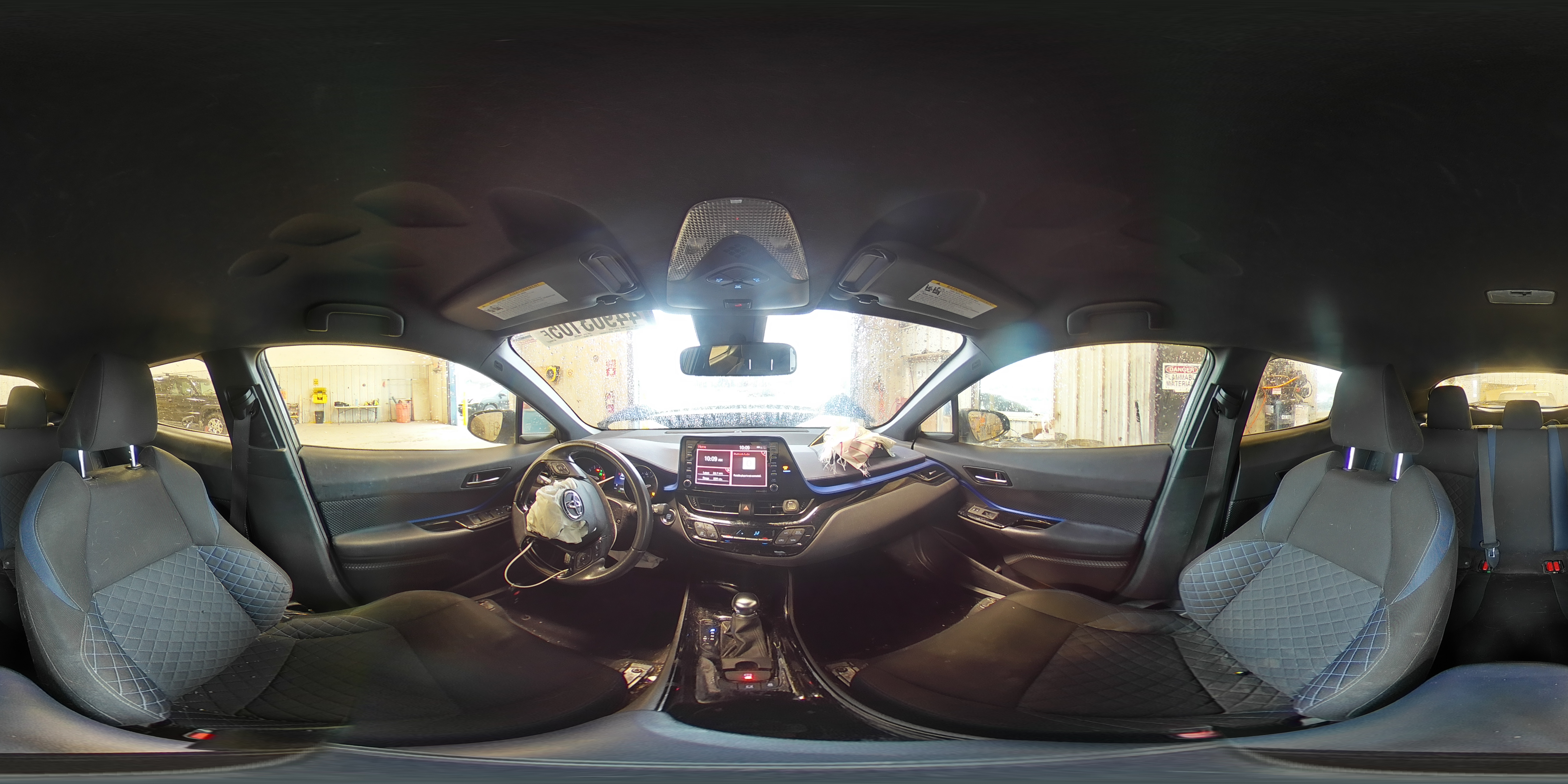 2021 Toyota C-HR - Image 12