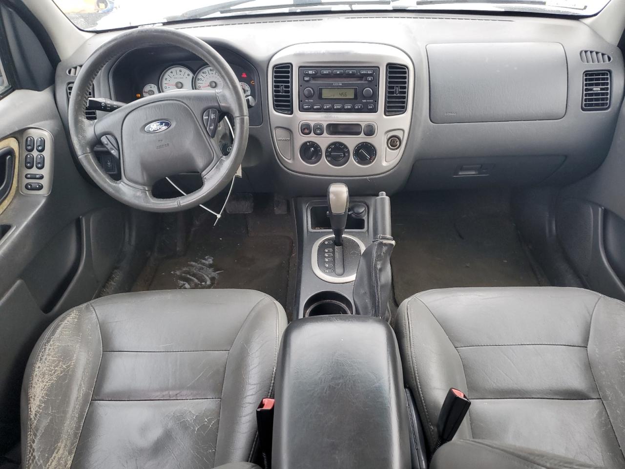 2005 Ford Escape - Image 8