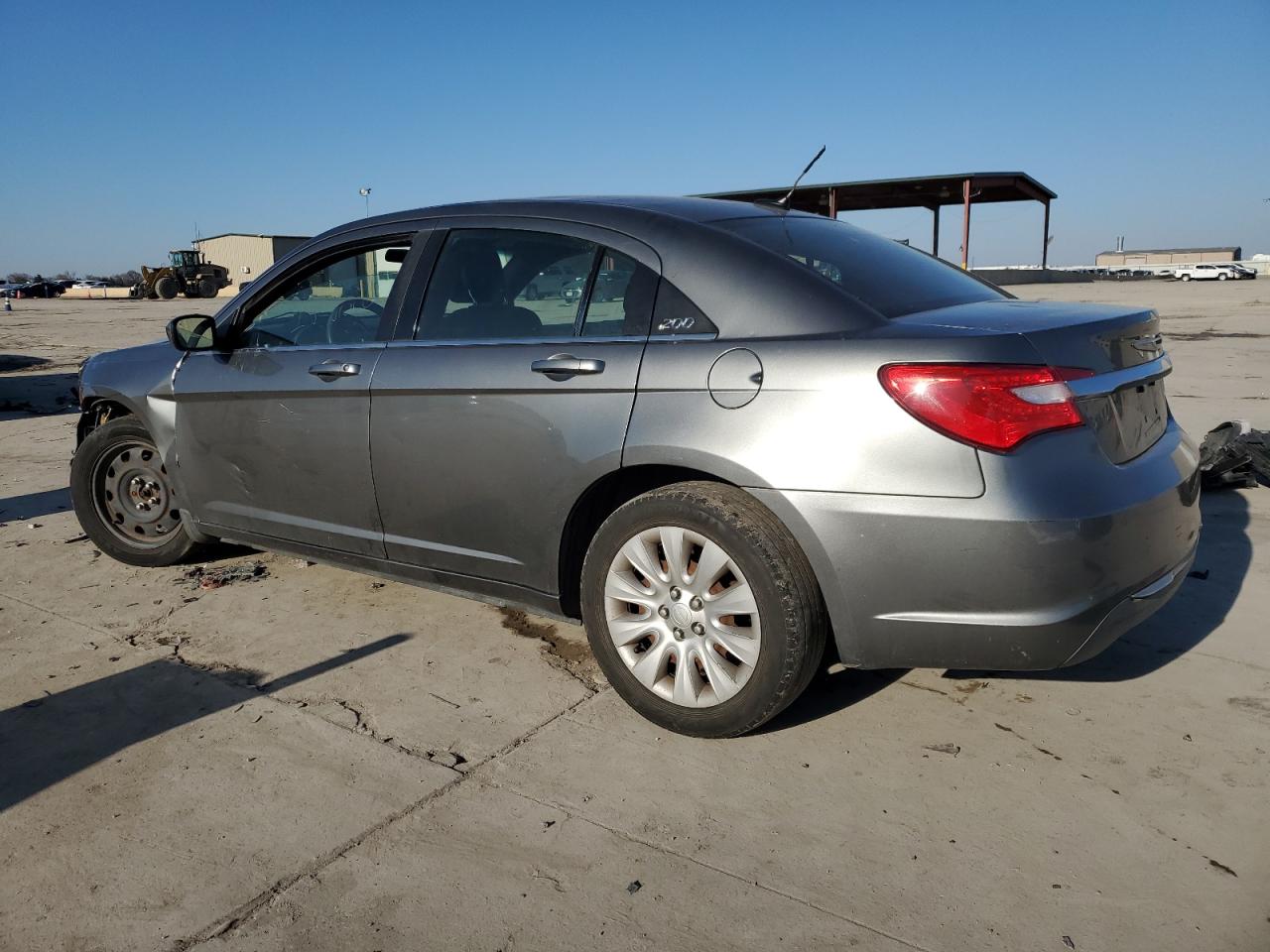 2013 Chrysler 200 - Image 2