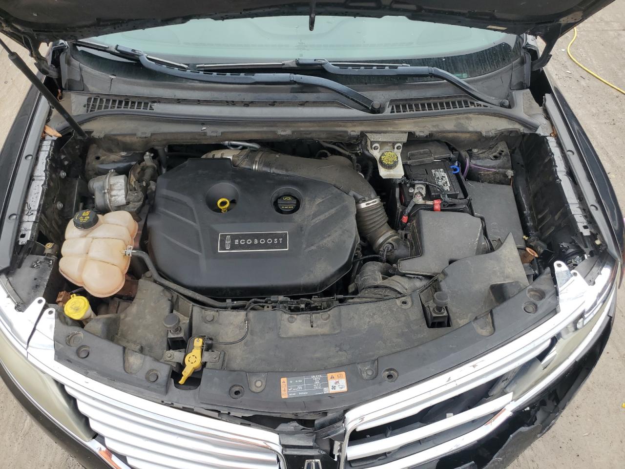2015 Lincoln MKZ - Image 12
