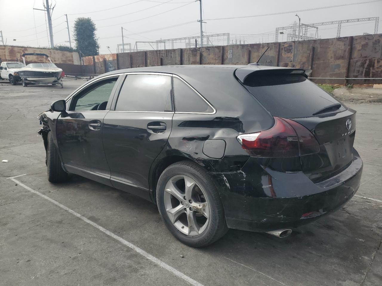2010 Toyota Venza - Image 2