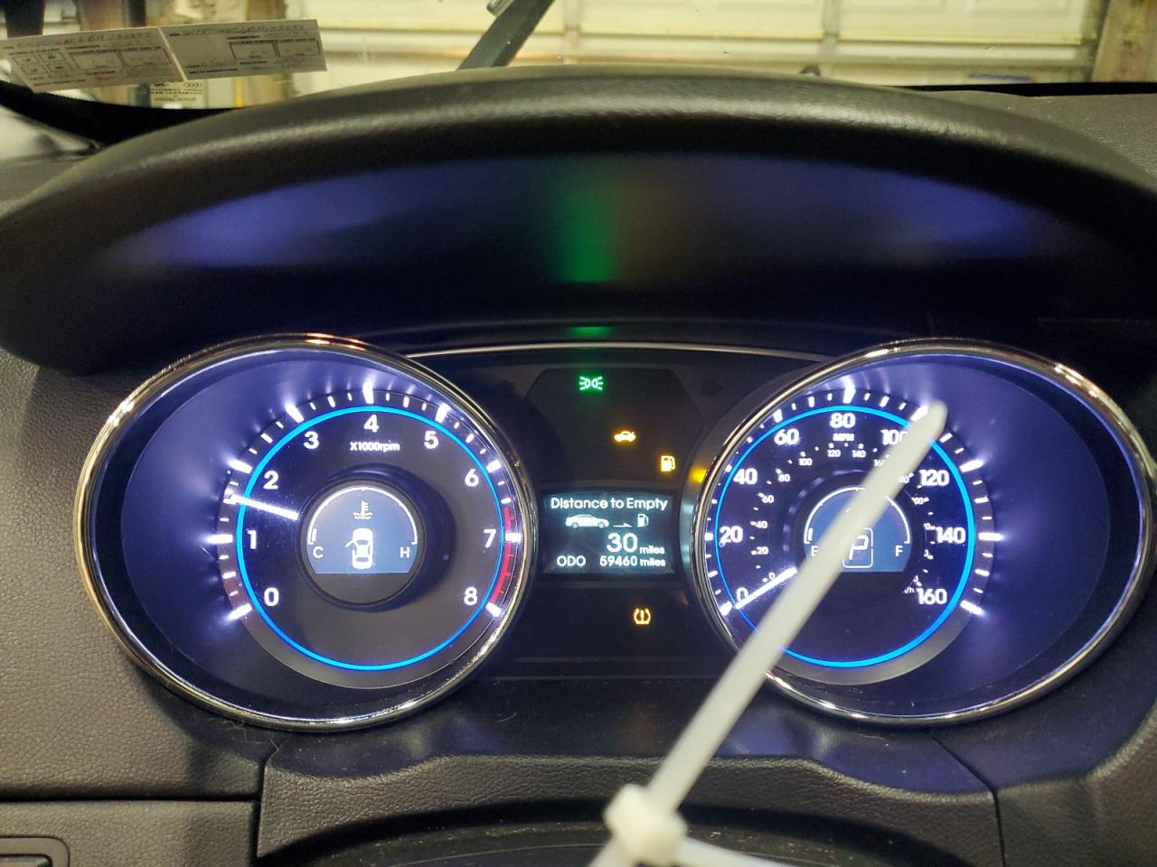 2011 Hyundai Sonata - Image 9