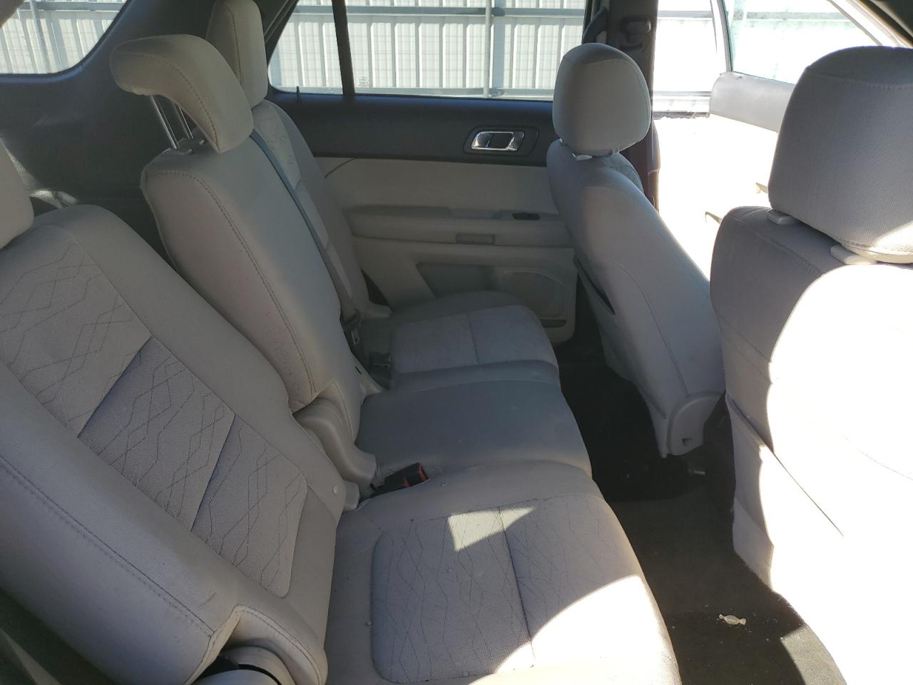 2013 Ford Explorer - Image 11