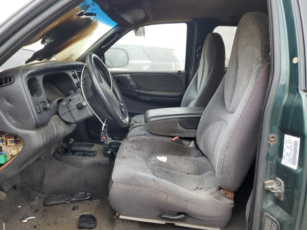 1998 Dodge Dakota - Image 7
