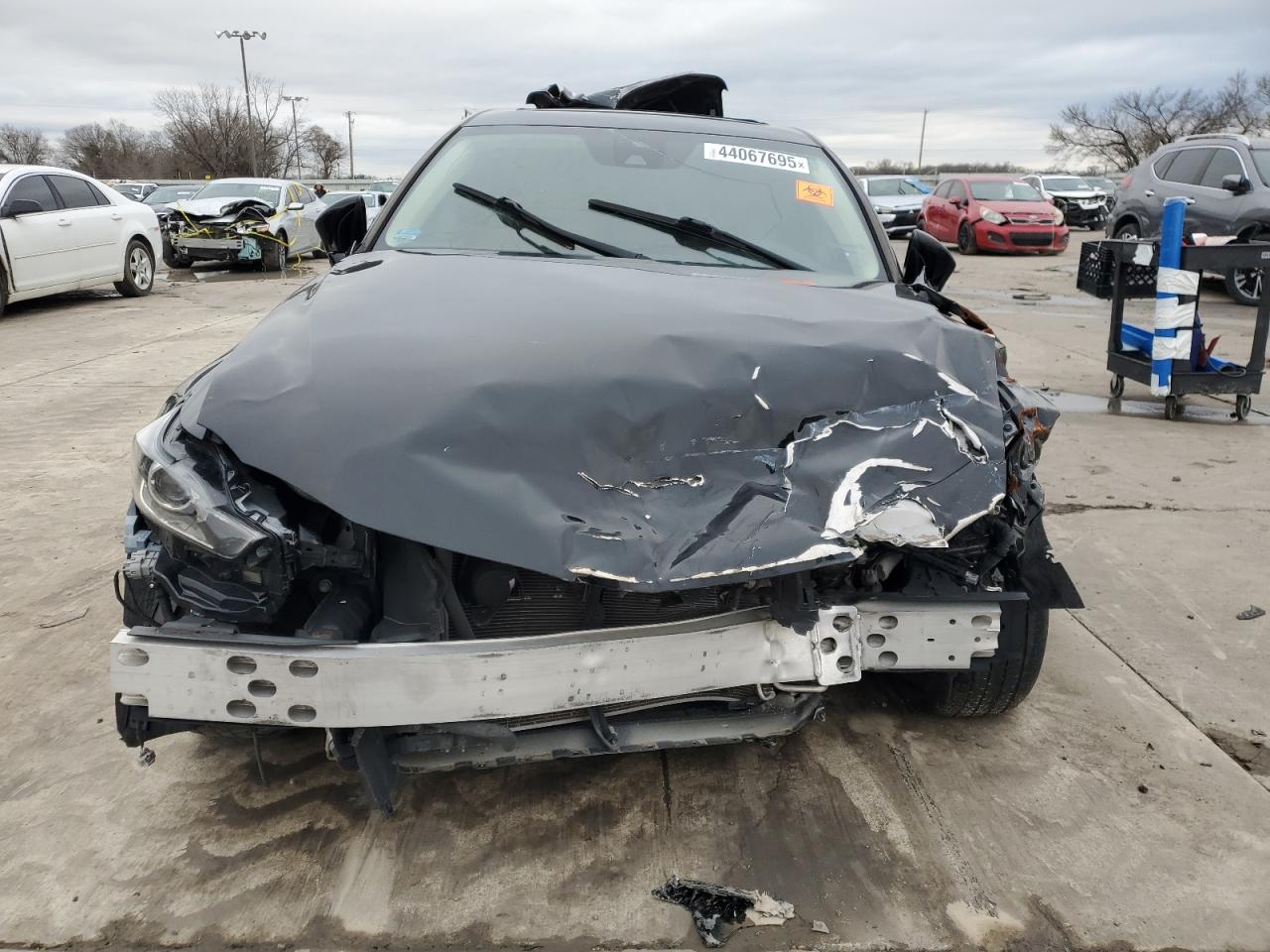 2020 Lexus IS - Image 5