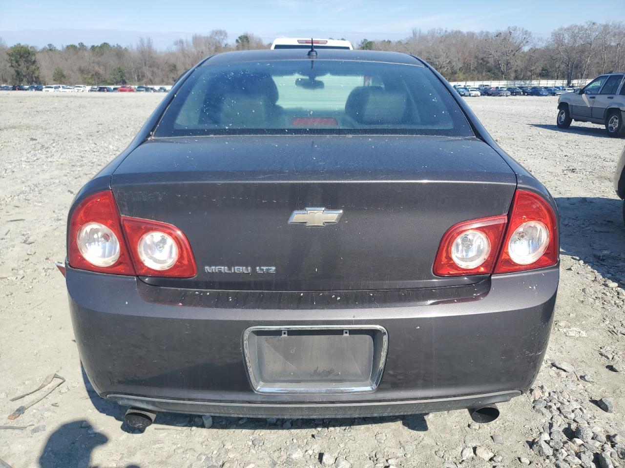 2010 Chevrolet Malibu - Image 6