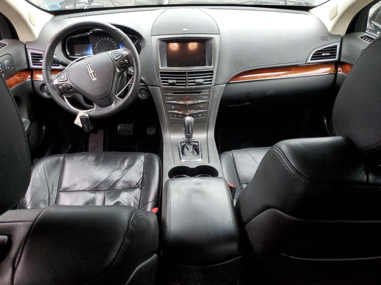 2018 Lincoln Mkt VIN: 2LMHJ5AT6JBL0123X Lot: 46800495