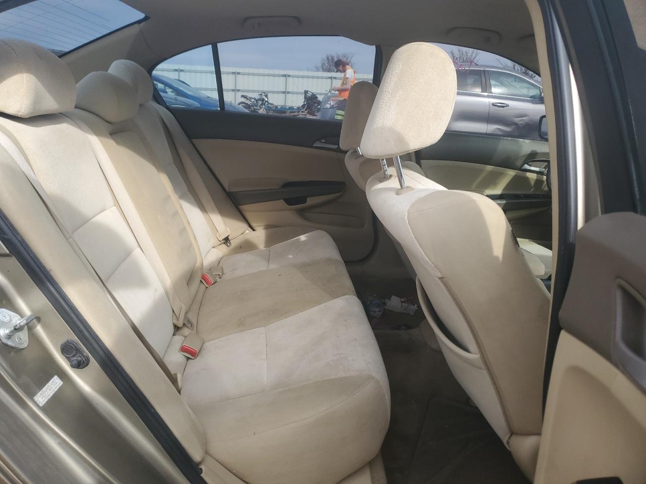 2010 Honda Accord - Image 10