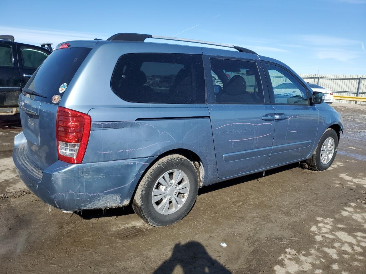 2012 Kia Sedona - Image 3