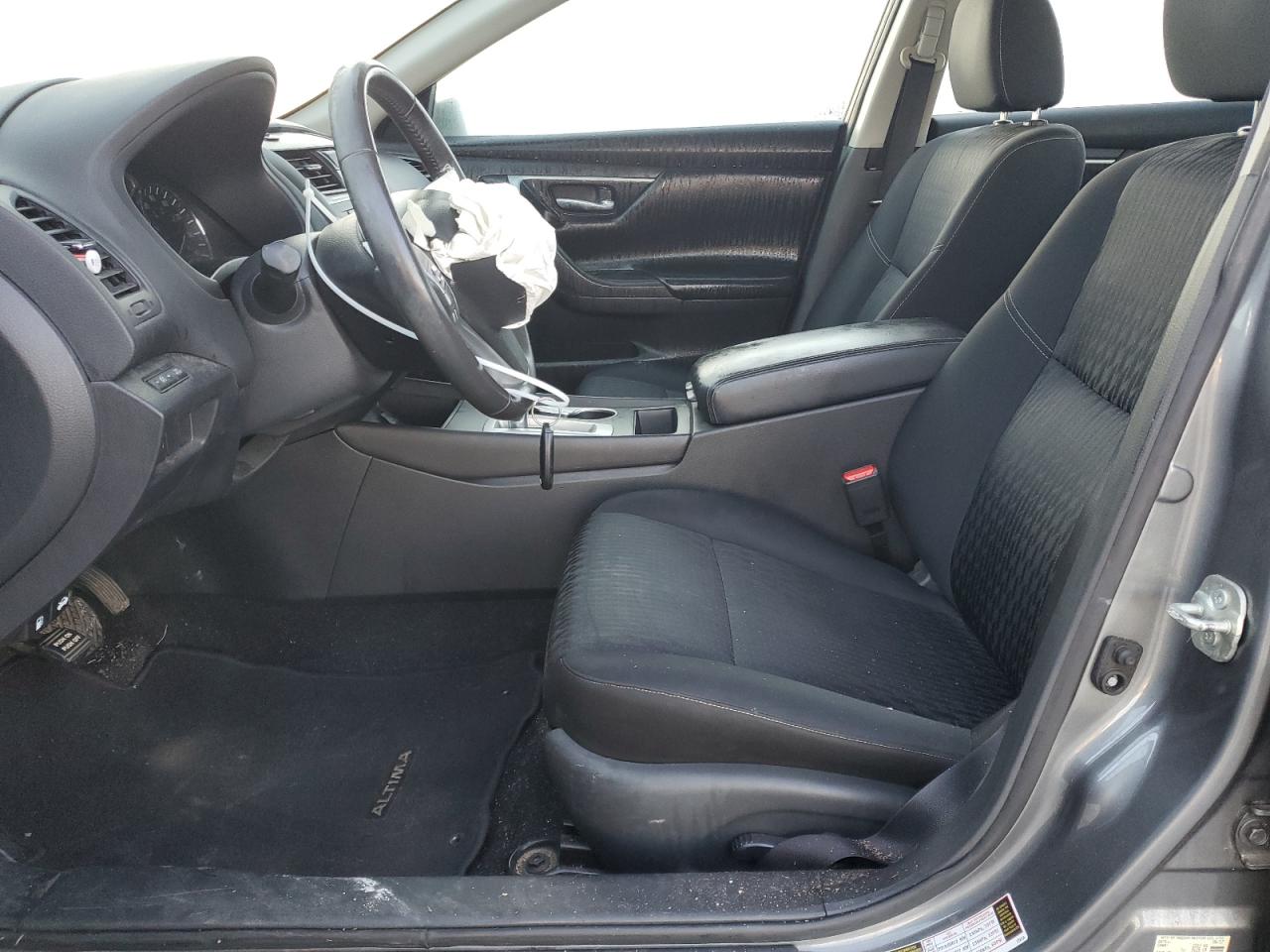 2017 Nissan Altima - Image 7