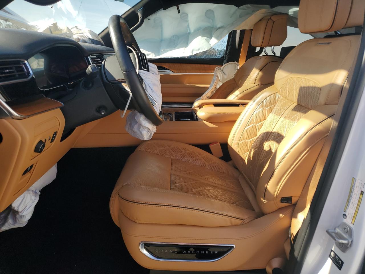 2022 Jeep Grand Wagoneer - Image 7