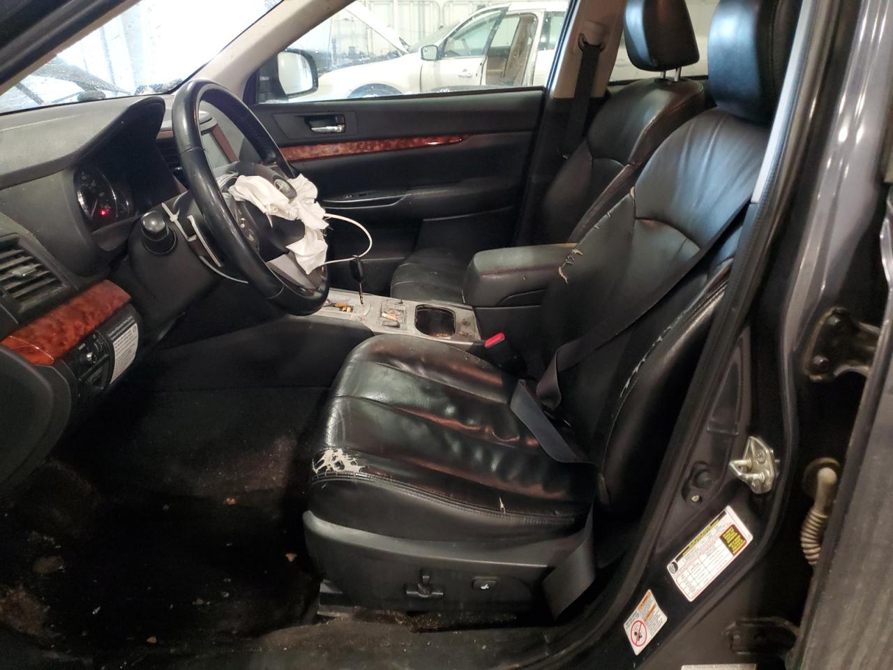 2011 Subaru Outback - Image 7