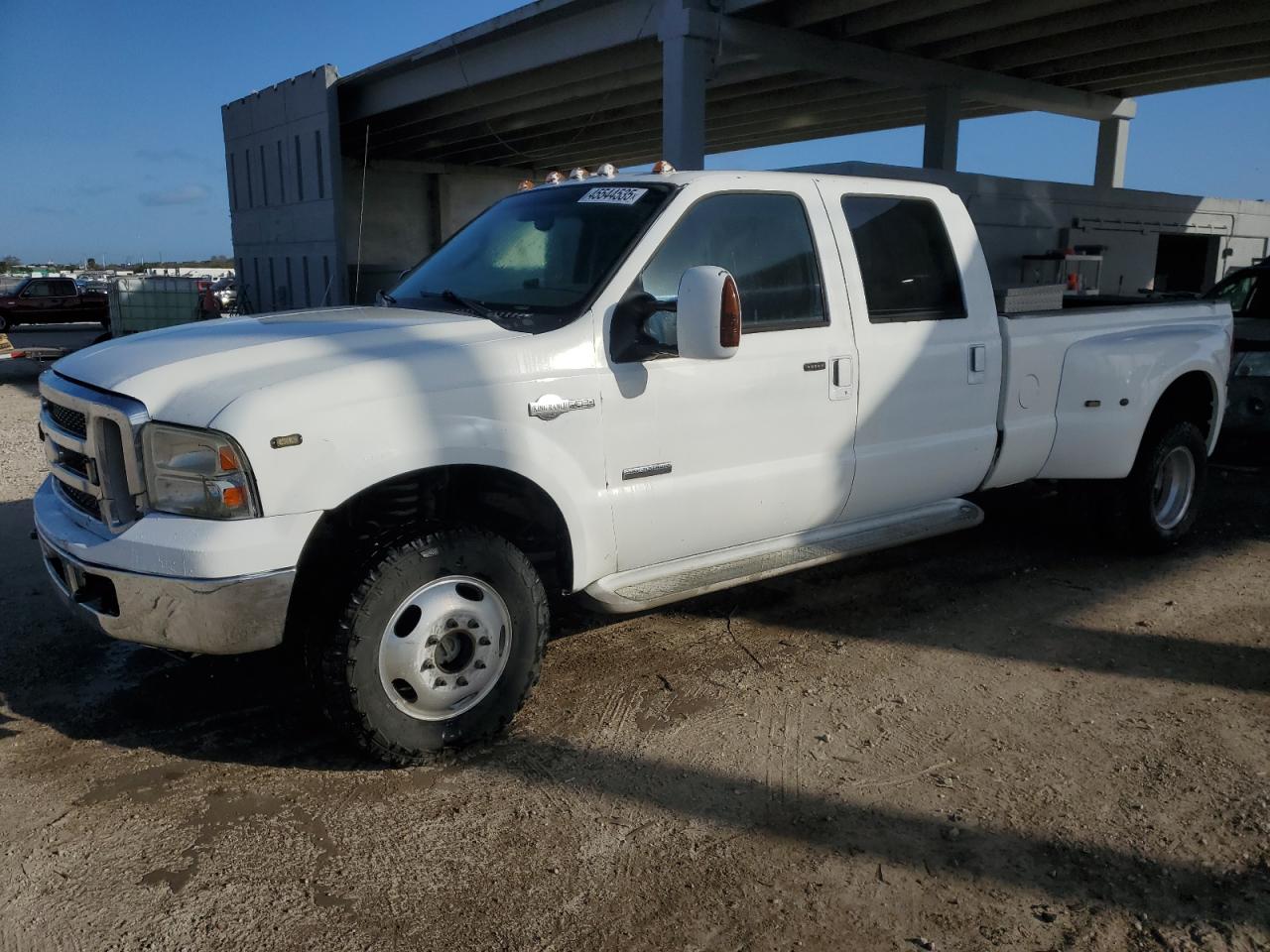 2005 Ford F350 Super Duty na sprzedaż w West Palm Beach, FL - Minor Dent/Scratches