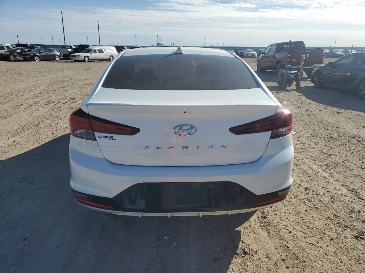 2019 Hyundai Elantra - Image 6