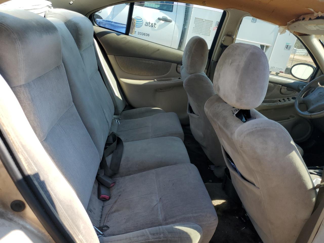 2004 Oldsmobile Alero - Image 10