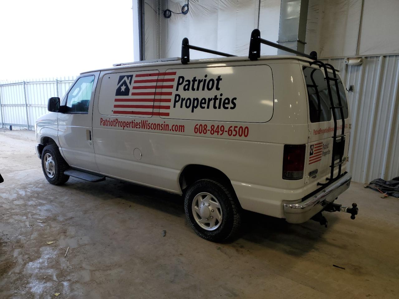 2012 Ford Econoline - Image 2