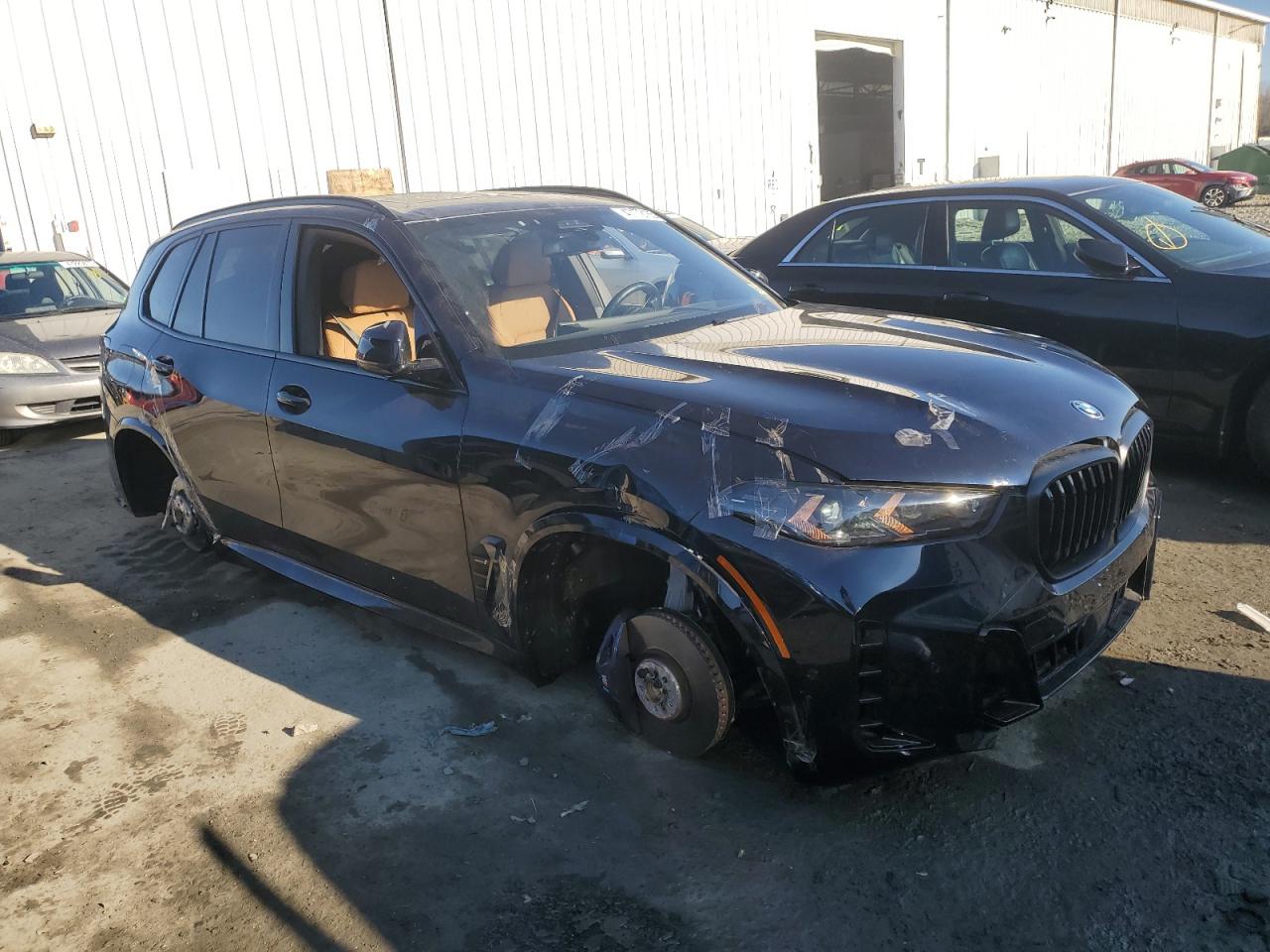2024 BMW X5 - Image 4