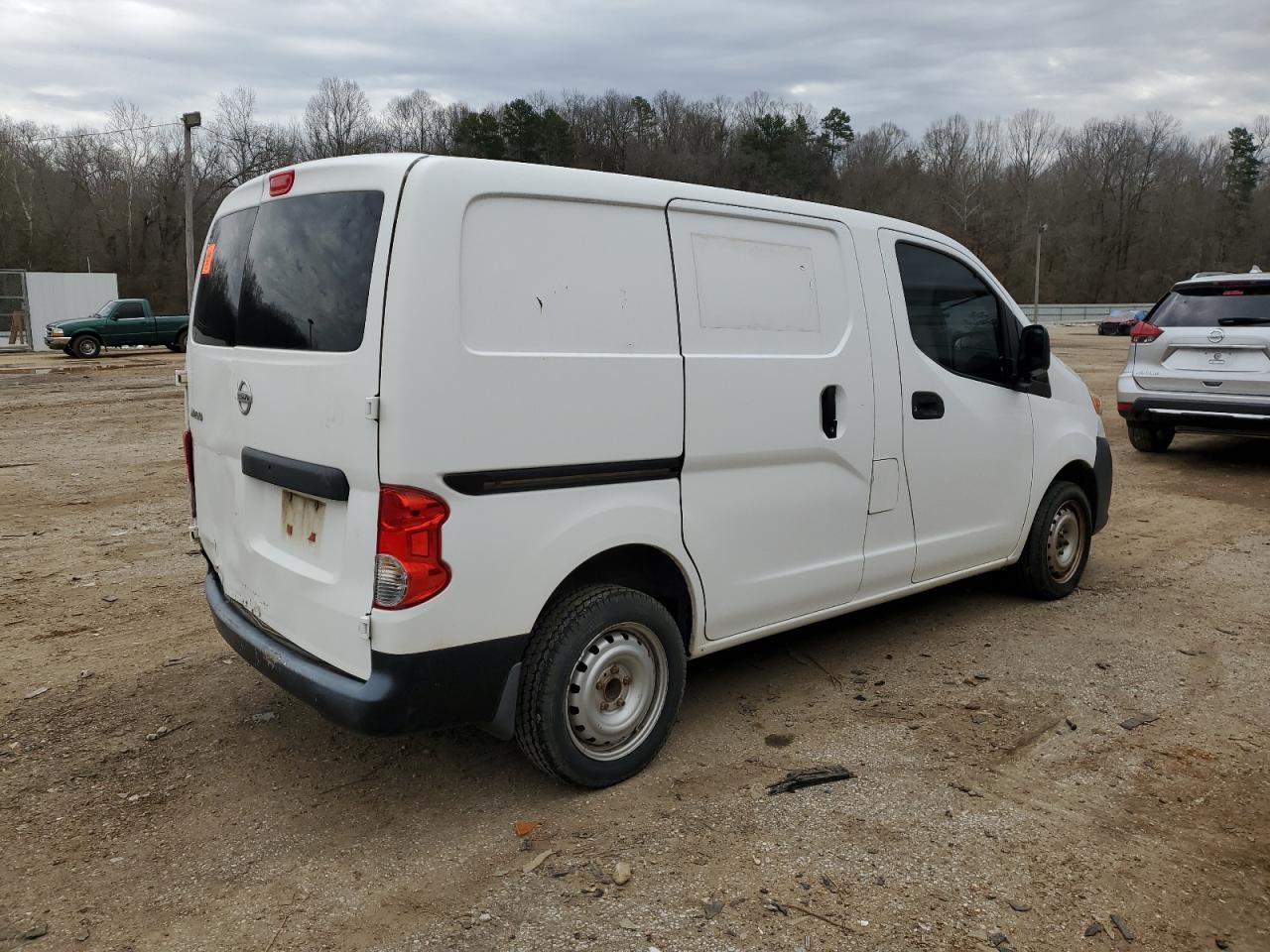 2015 Nissan NV - Image 3