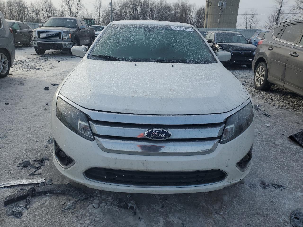 2011 Ford Fusion - Image 5