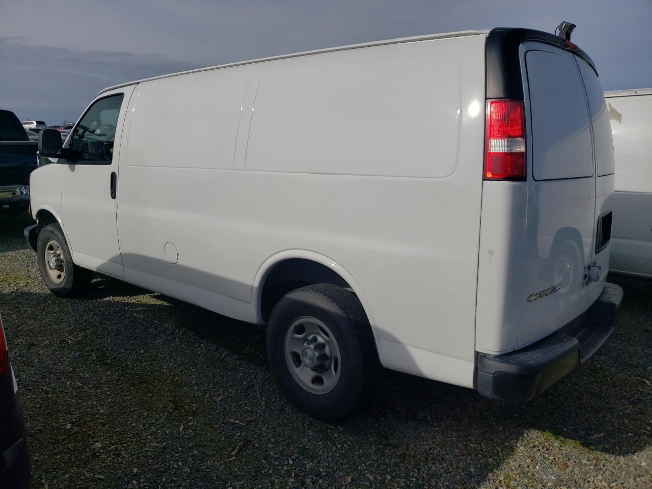 2017 Chevrolet Express - Image 2