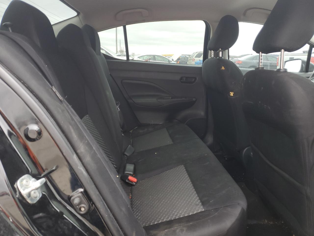 2021 Nissan Versa - Image 10