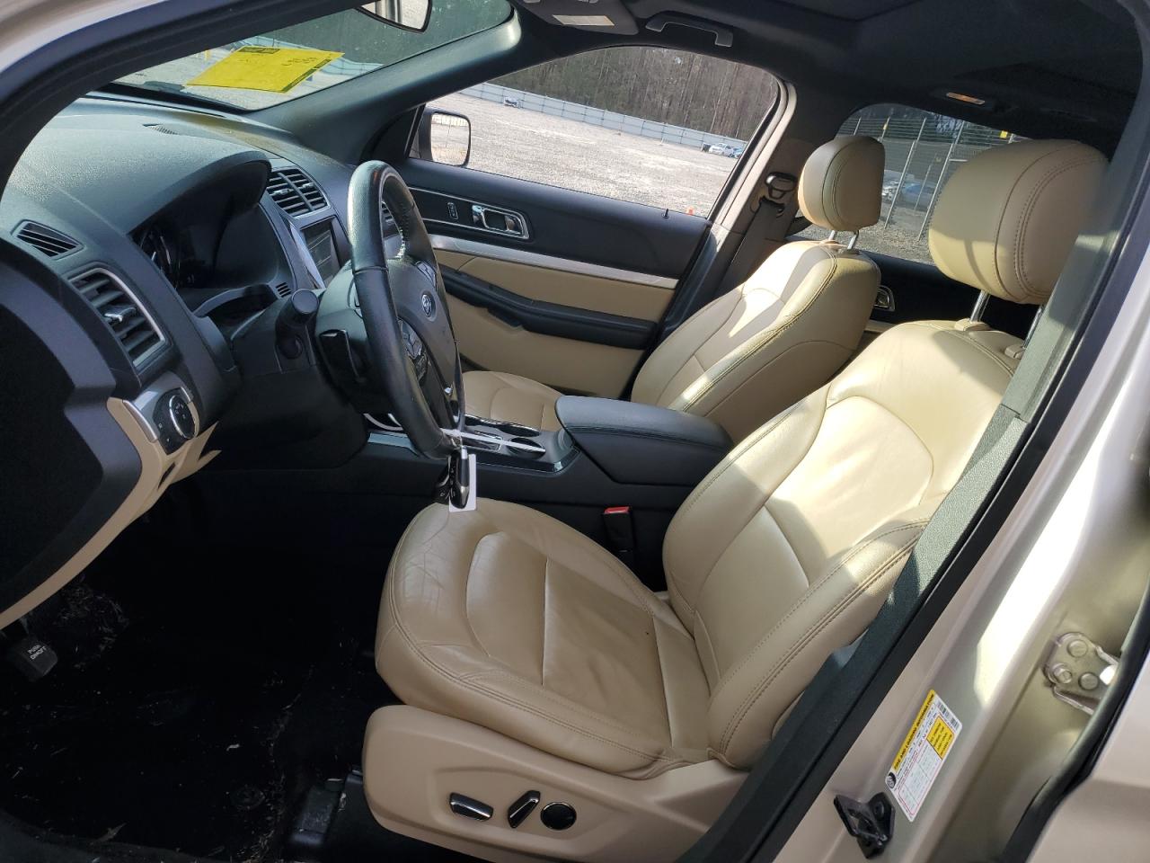 2017 Ford Explorer - Image 7