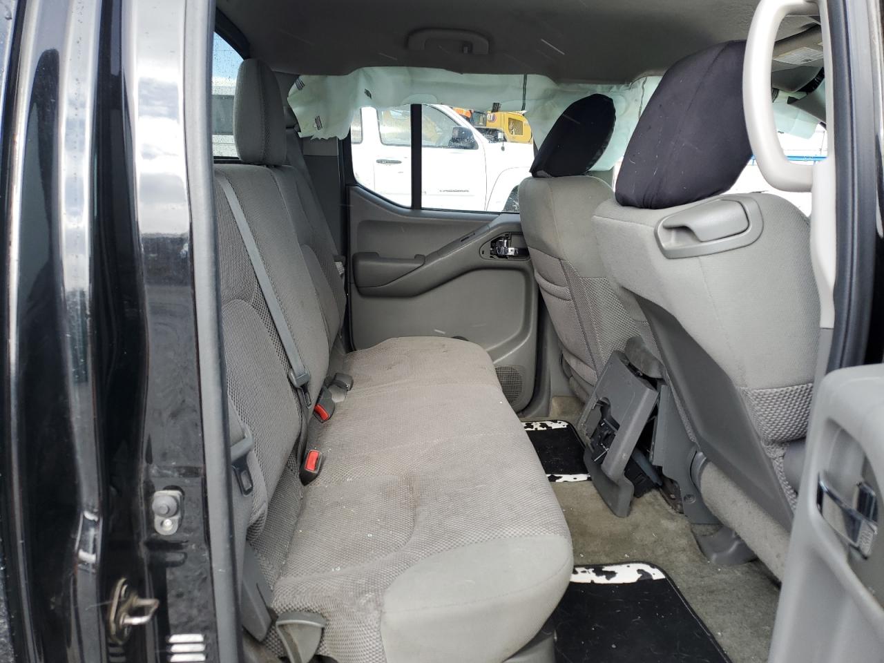 2014 Nissan Navara (Frontier) - Image 11