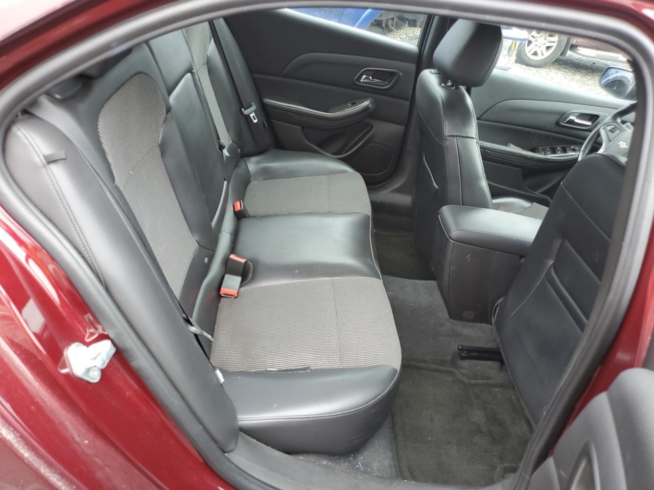2015 Chevrolet Malibu - Image 10