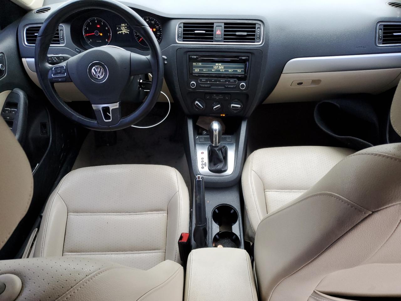 2014 Volkswagen Jetta - Image 8
