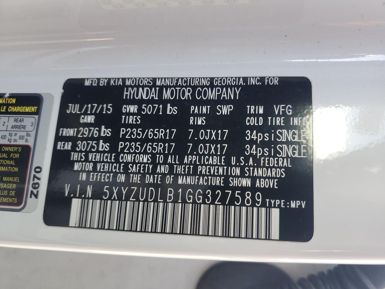 2016 Hyundai Santa Fe - Image 13