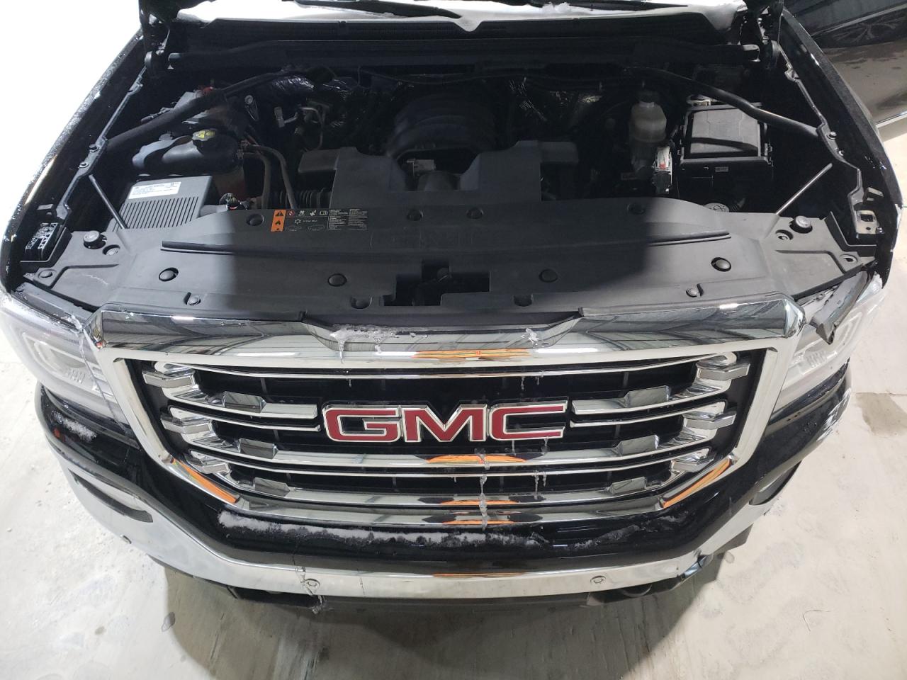 2018 GMC Sierra - Image 11