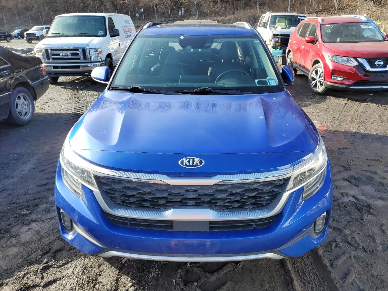 2021 Kia Seltos - Image 5